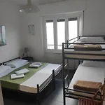 Хостел Lake Como Hostel Менаджо