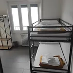 Lake Como Hostel * Менаджо