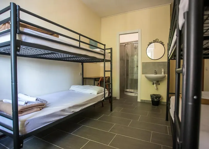 Hostel Lake Como Hostel *