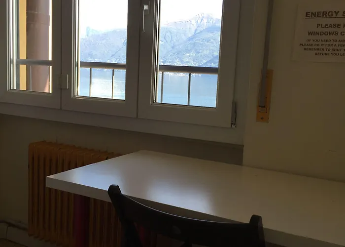 Lake Como Hostel *
