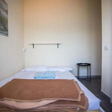 Vandrerhjem Lake Como Hostel Menaggio