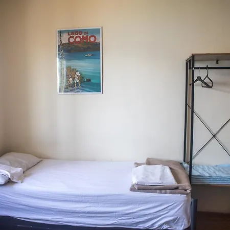 Lake Como Hostel * Menaggio