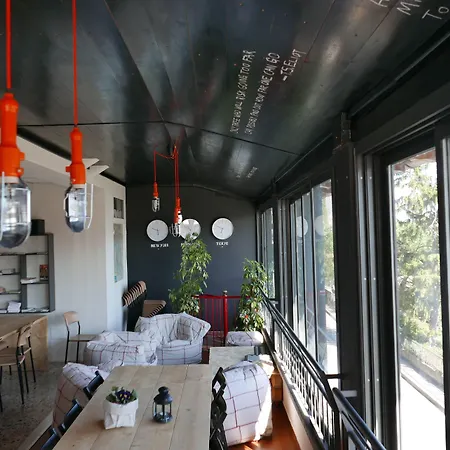 Lake Como Hostel Hostel *