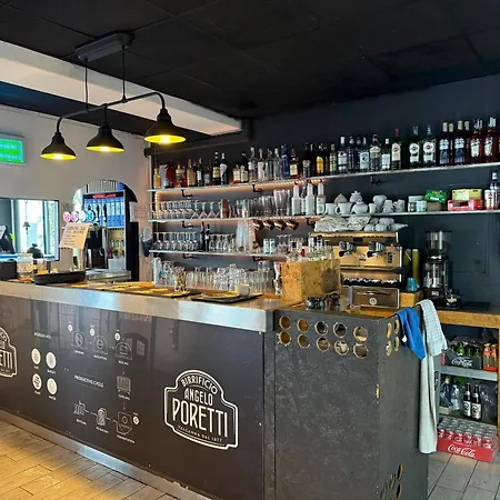 Lake Como Hostel * Menaggio