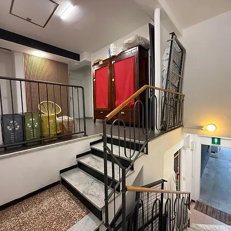 Lake Como Hostel