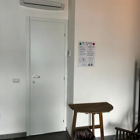 Lake Como Hostel Vandrarhem *