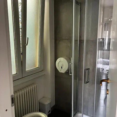 Vandrarhem Lake Como Hostel Menaggio