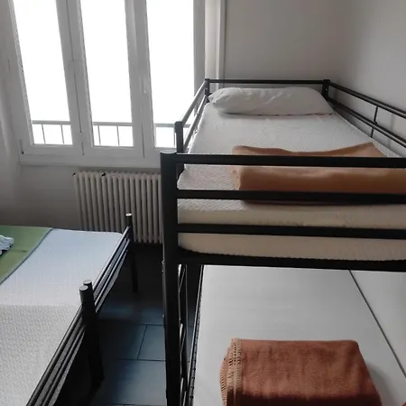 Lake Como Hostel *