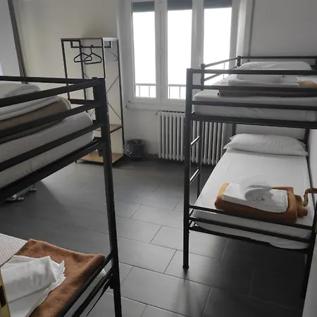 Lake Como Hostel Vandrarhem