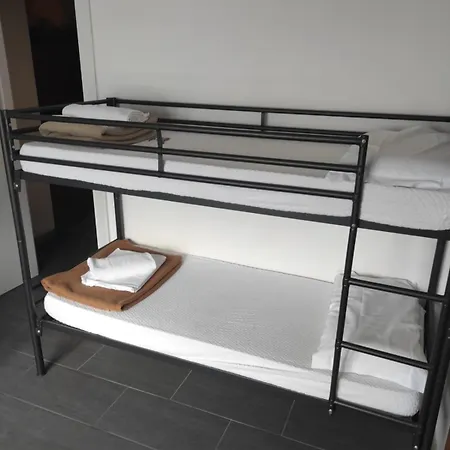 Vandrarhem Lake Como Hostel
