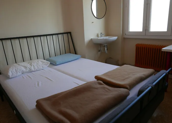 Хостел Lake Como Hostel