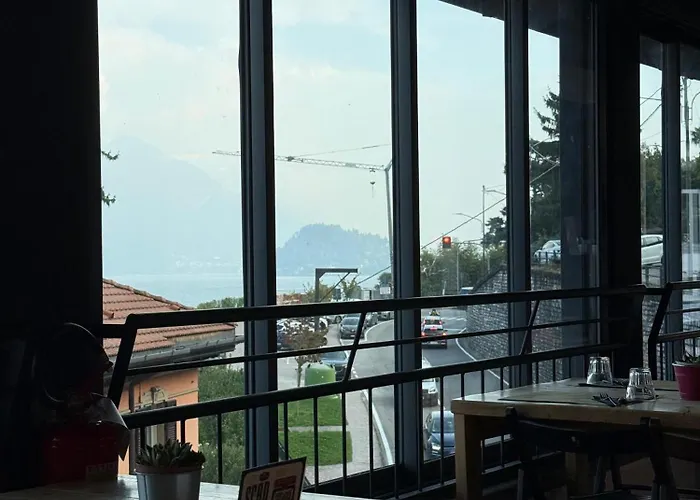 Lake Como Hostel * Menaggio