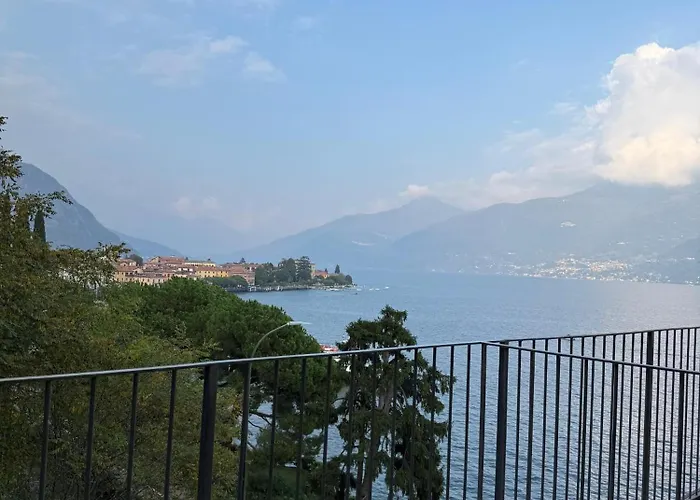 Lake Como Hostel Хостел