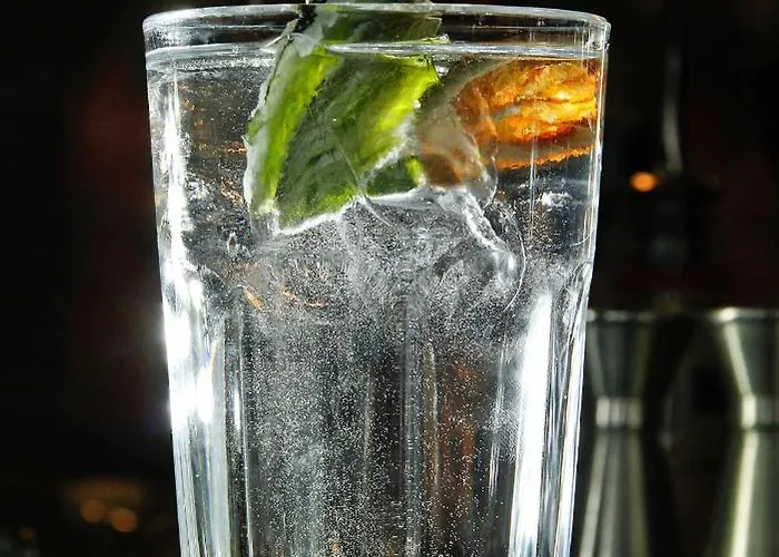 Lake Como Hostel * Менаджо