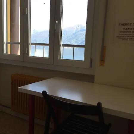 Lake Como Hostel *