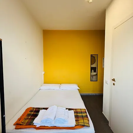 Lake Como Hostel Hostel